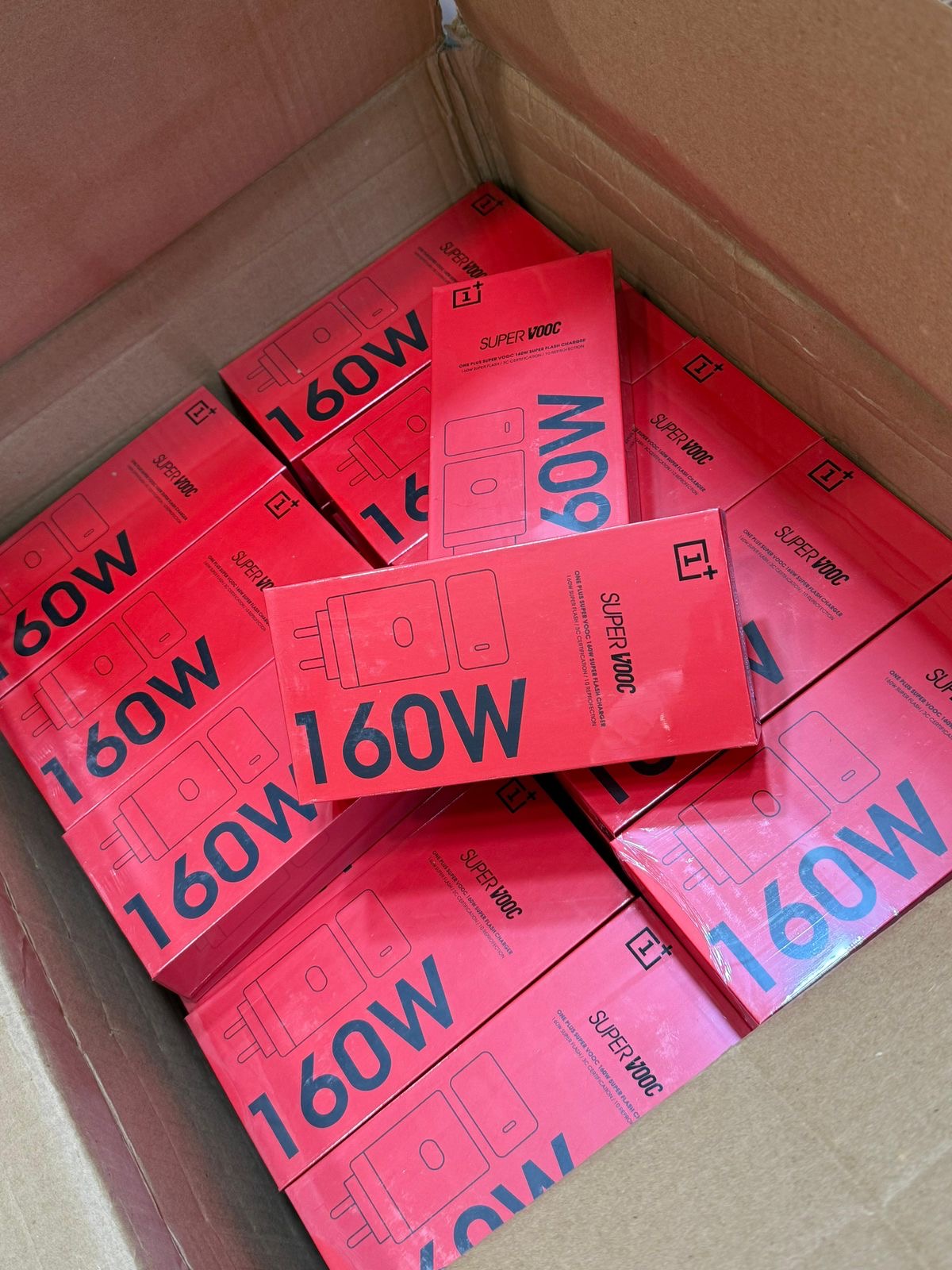 OnePlus 160W SUPERVOOC Charger – Fast Charging